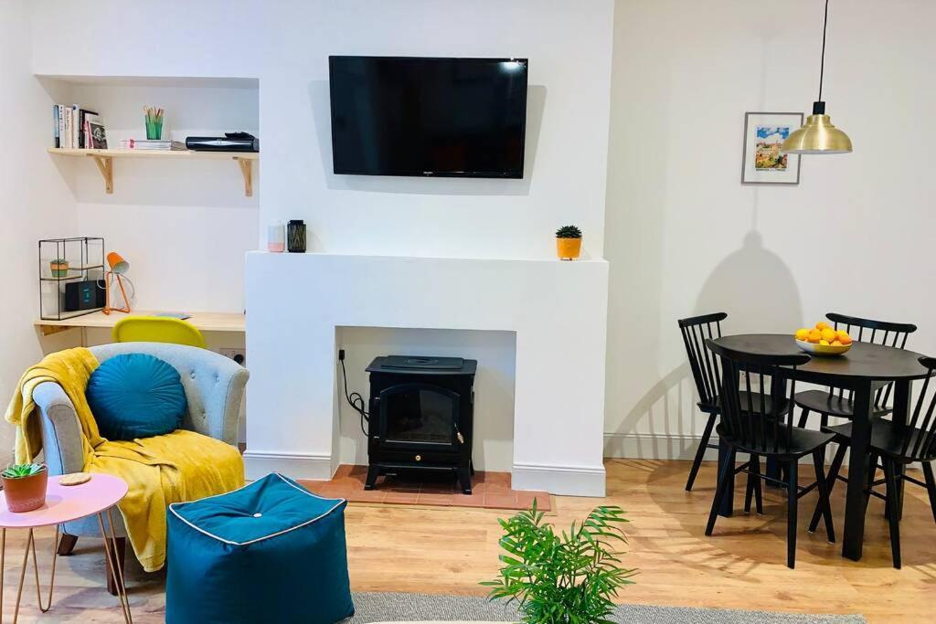 The Nook - A Stylish Apartment With Garden, Near The Beach Berwick Upon Tweed Extérieur photo