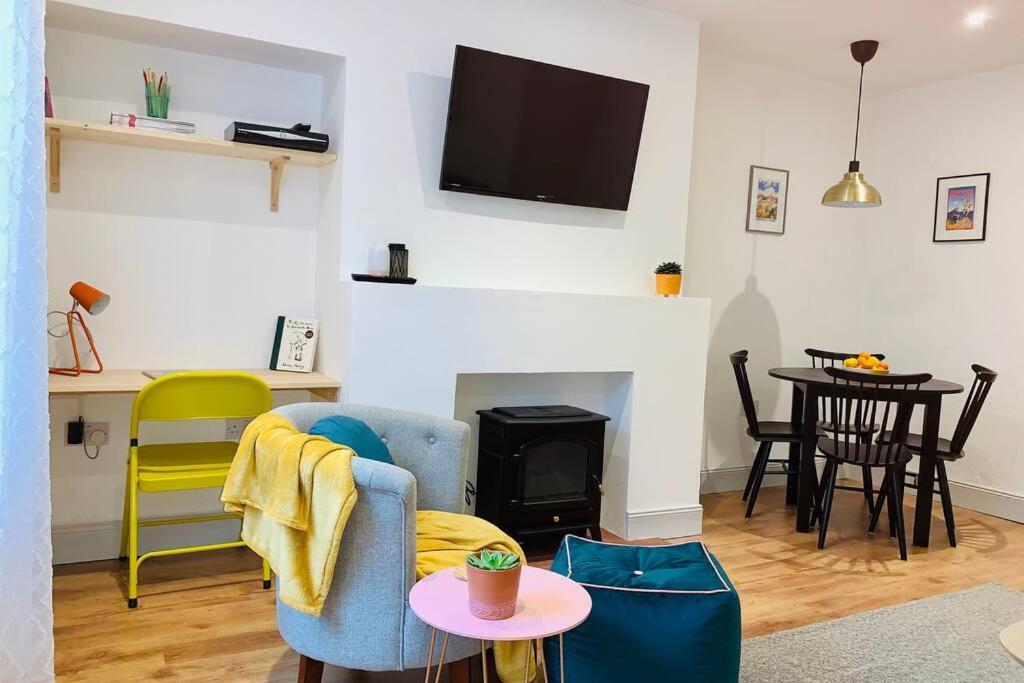 The Nook - A Stylish Apartment With Garden, Near The Beach Berwick Upon Tweed Extérieur photo