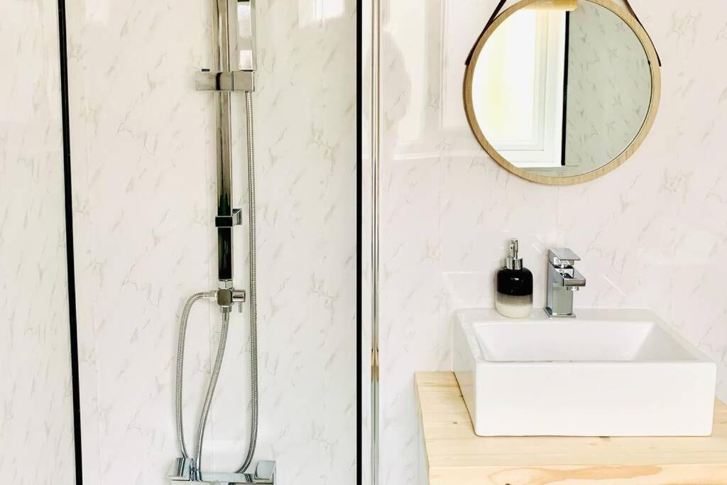 The Nook - A Stylish Apartment With Garden, Near The Beach Berwick Upon Tweed Extérieur photo