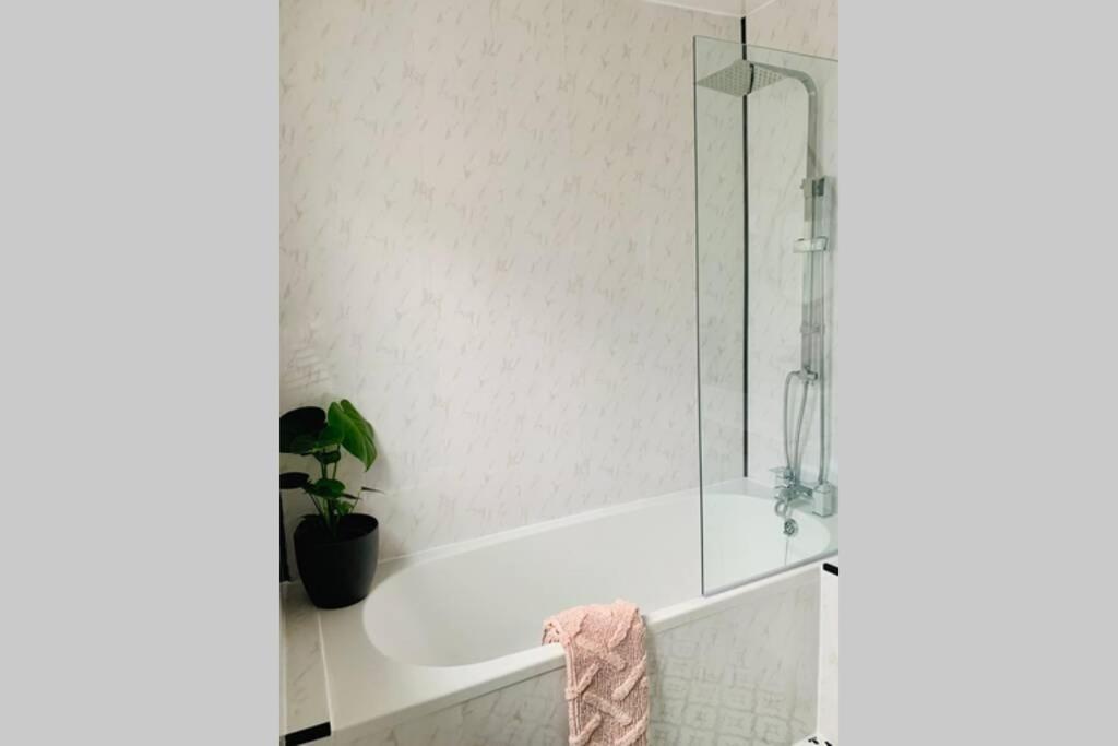 The Nook - A Stylish Apartment With Garden, Near The Beach Berwick Upon Tweed Extérieur photo